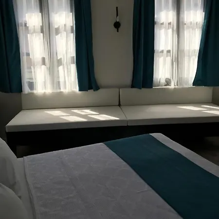 Otel Ayvalık Rebetiko Ayvalı