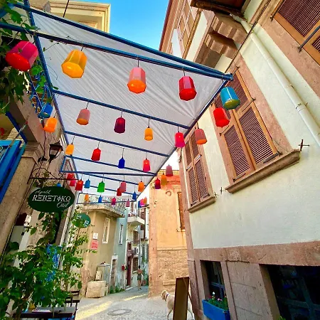 Ayvalık Rebetiko Otel Ayvalı
