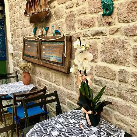 Otel Ayvalık Rebetiko Ayvalı