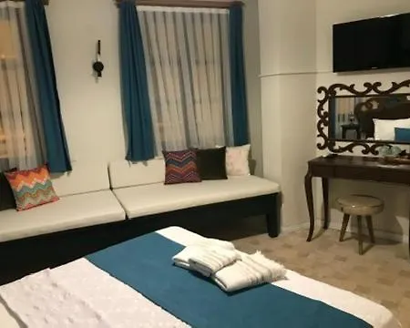 Otel Ayvalık Rebetiko