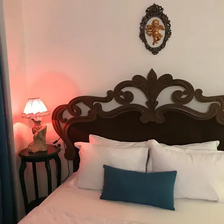 Ayvalık Rebetiko Otel *