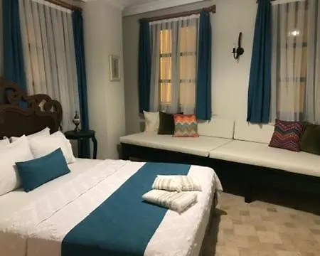 Otel Ayvalık Rebetiko
