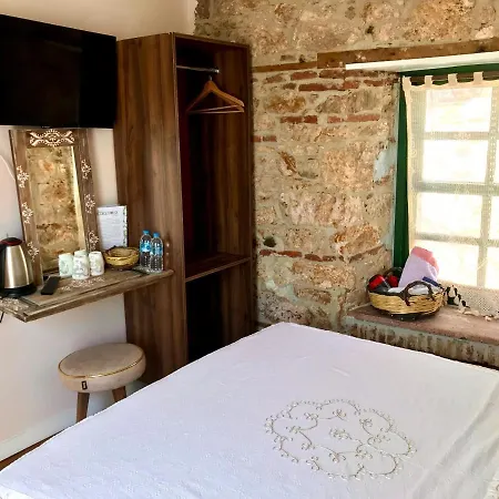 Ayvalık Rebetiko Otel Ayvalı