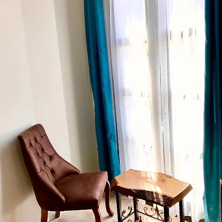 Hotel Rebetiko *