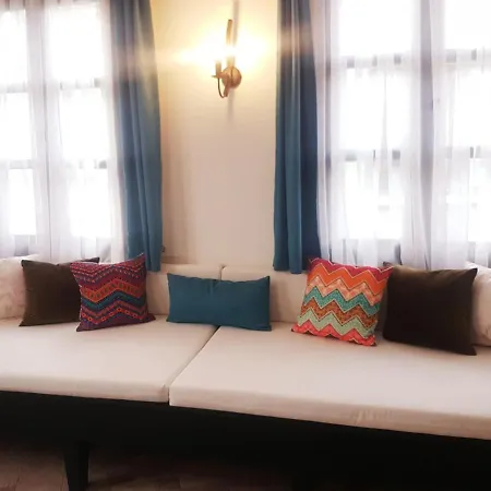 Rebetiko Hotel Ayvalı